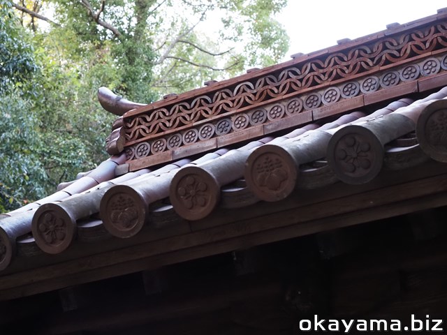 岡山備前 天津神社・屋根瓦の写真